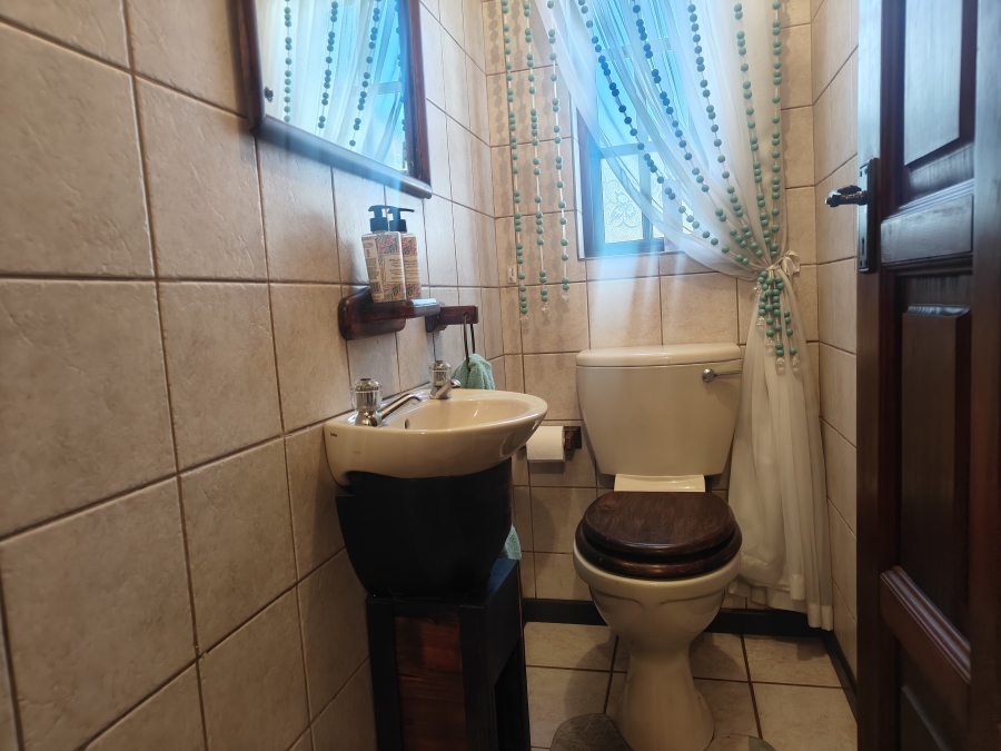 4 Bedroom Property for Sale in Oos Einde North West